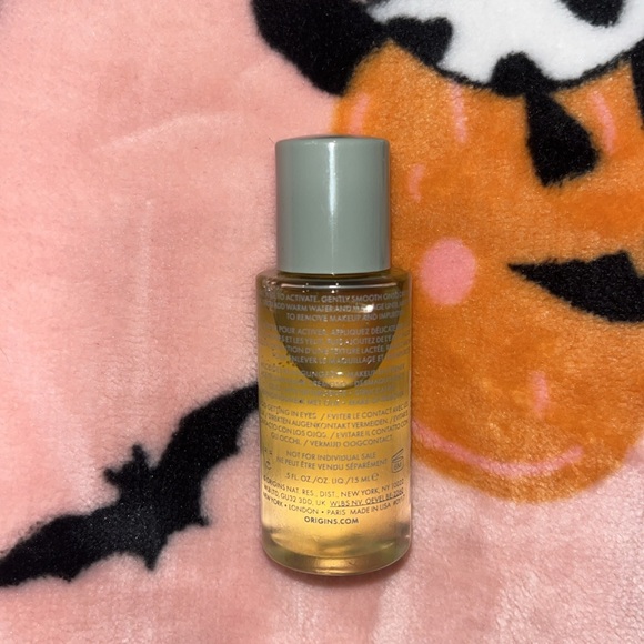 Origins Frothy Face Wash (15ml) AND Milky Oil Cleanser + Makeup Melter (15ml) - Picture 3 of 4